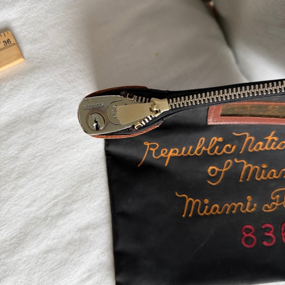 60's Republic National Bank of Miami Florida Canvas Bank Bag Zipper Pouch 836 - Picture 6 of 6